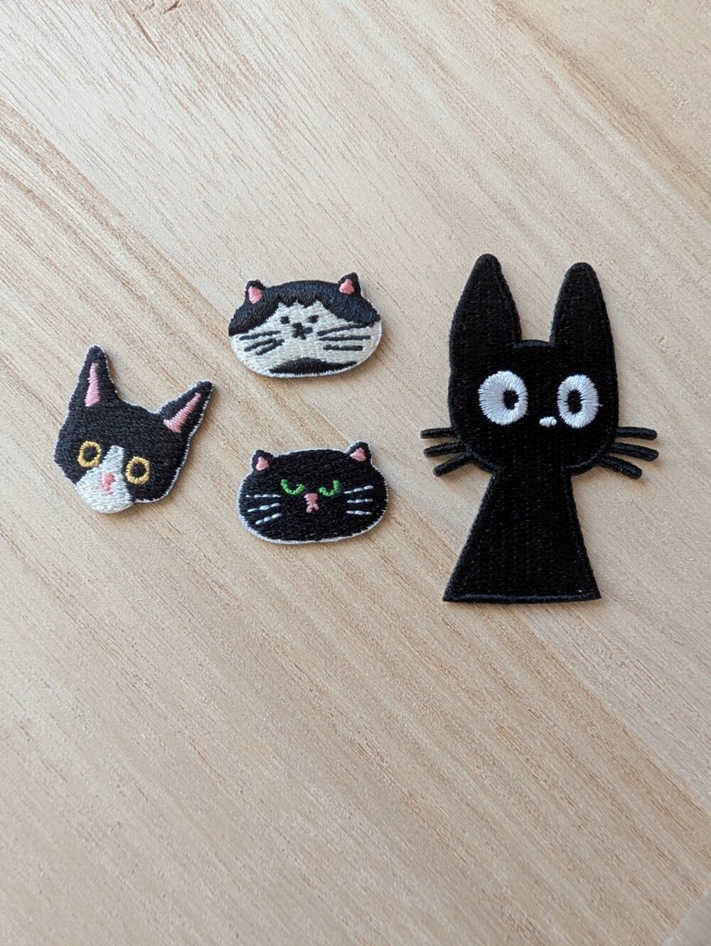 Black Cat Embroidered Iron-On Patch Set - Cute Cat Face Appliques Set New